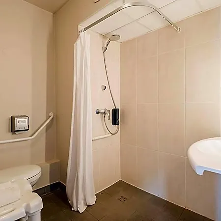 Hotel Centre 2*